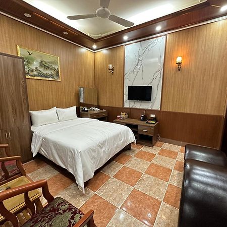 Nhat Tan Hotel Hanoi Exteriör bild