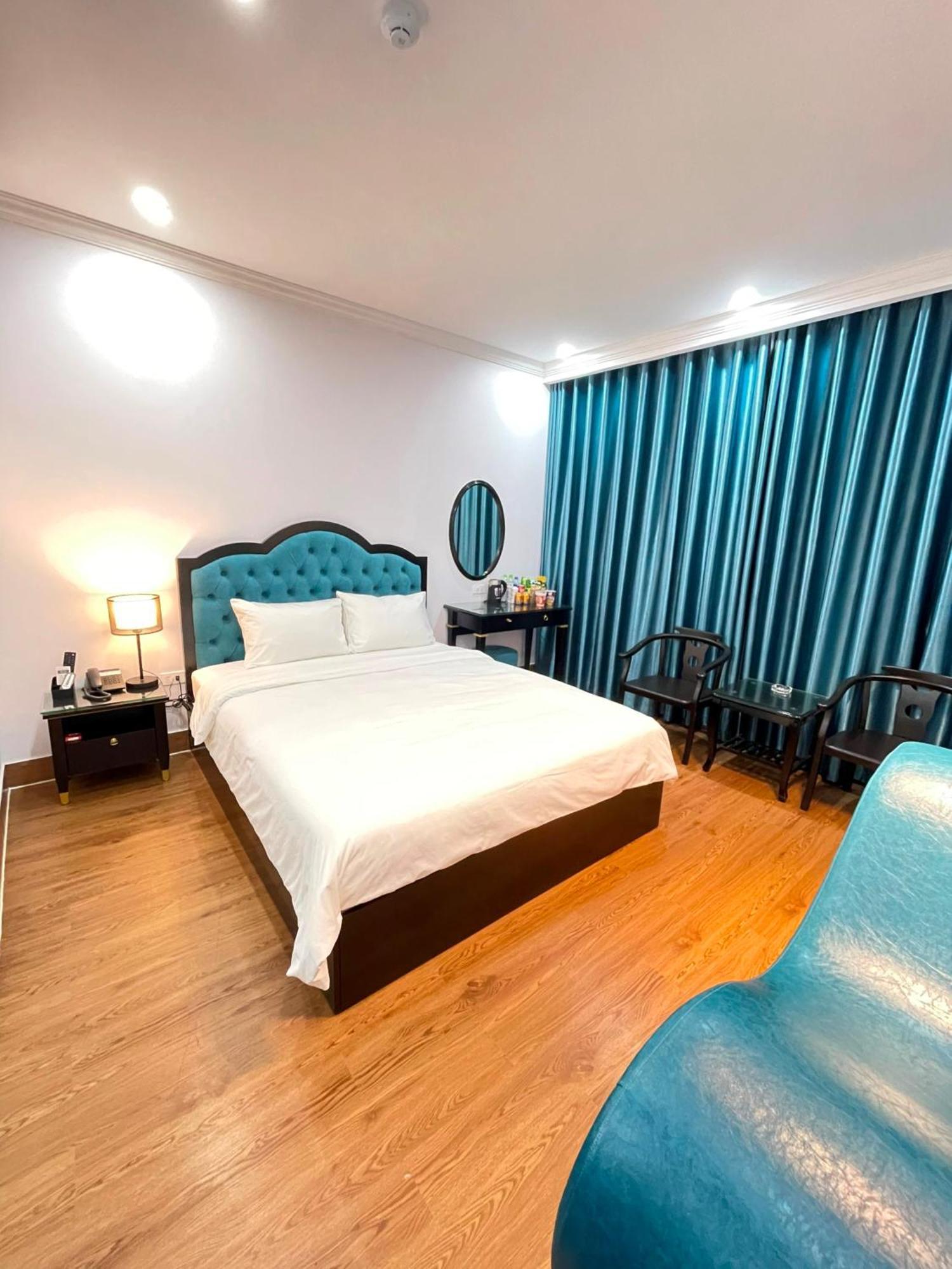 Nhat Tan Hotel Hanoi Exteriör bild