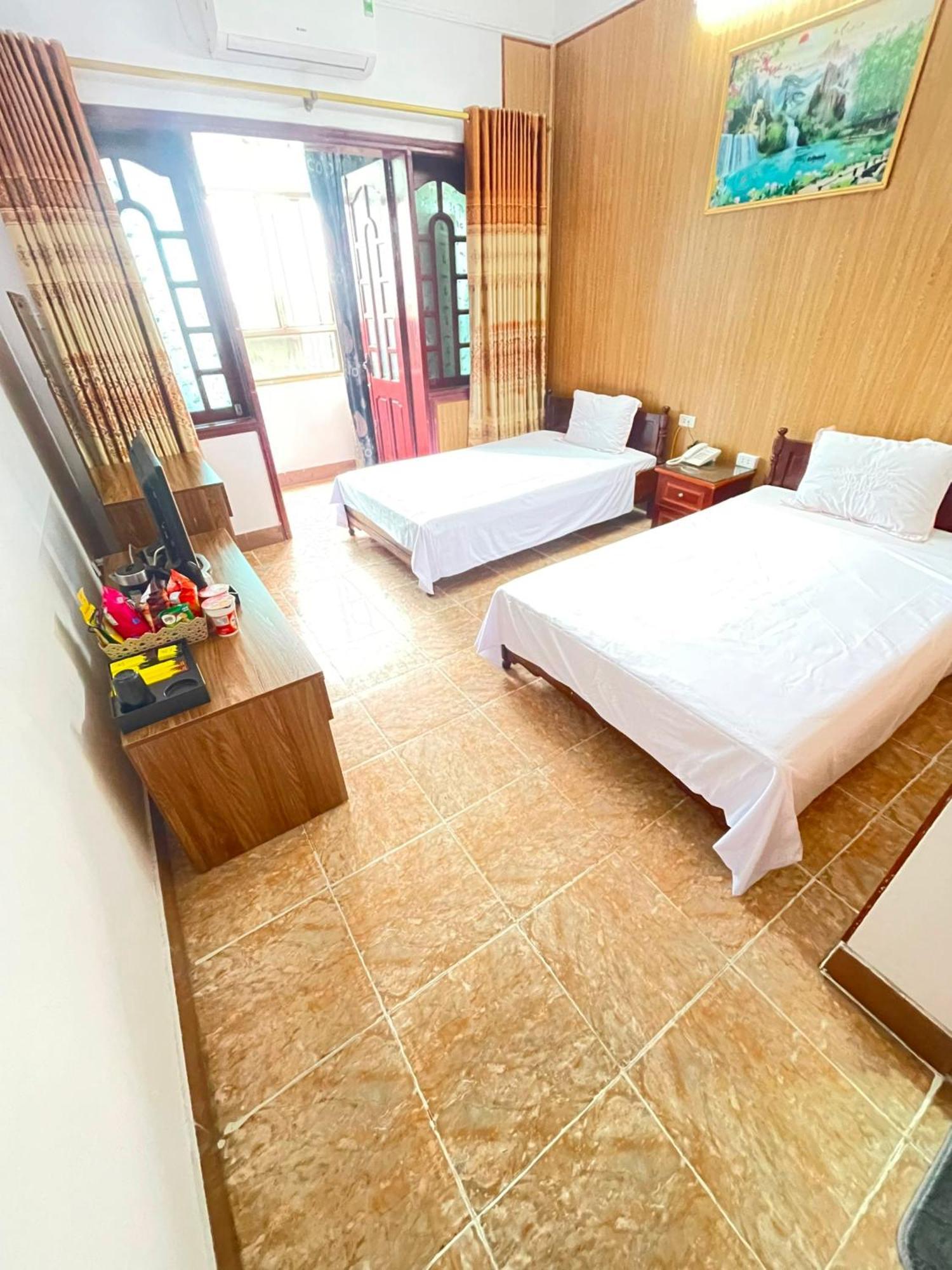Nhat Tan Hotel Hanoi Exteriör bild