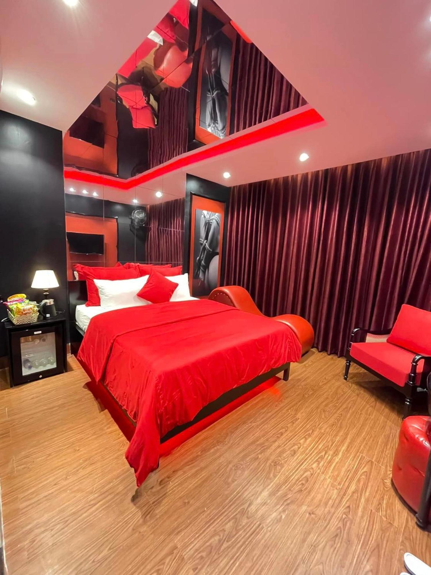 Nhat Tan Hotel Hanoi Exteriör bild
