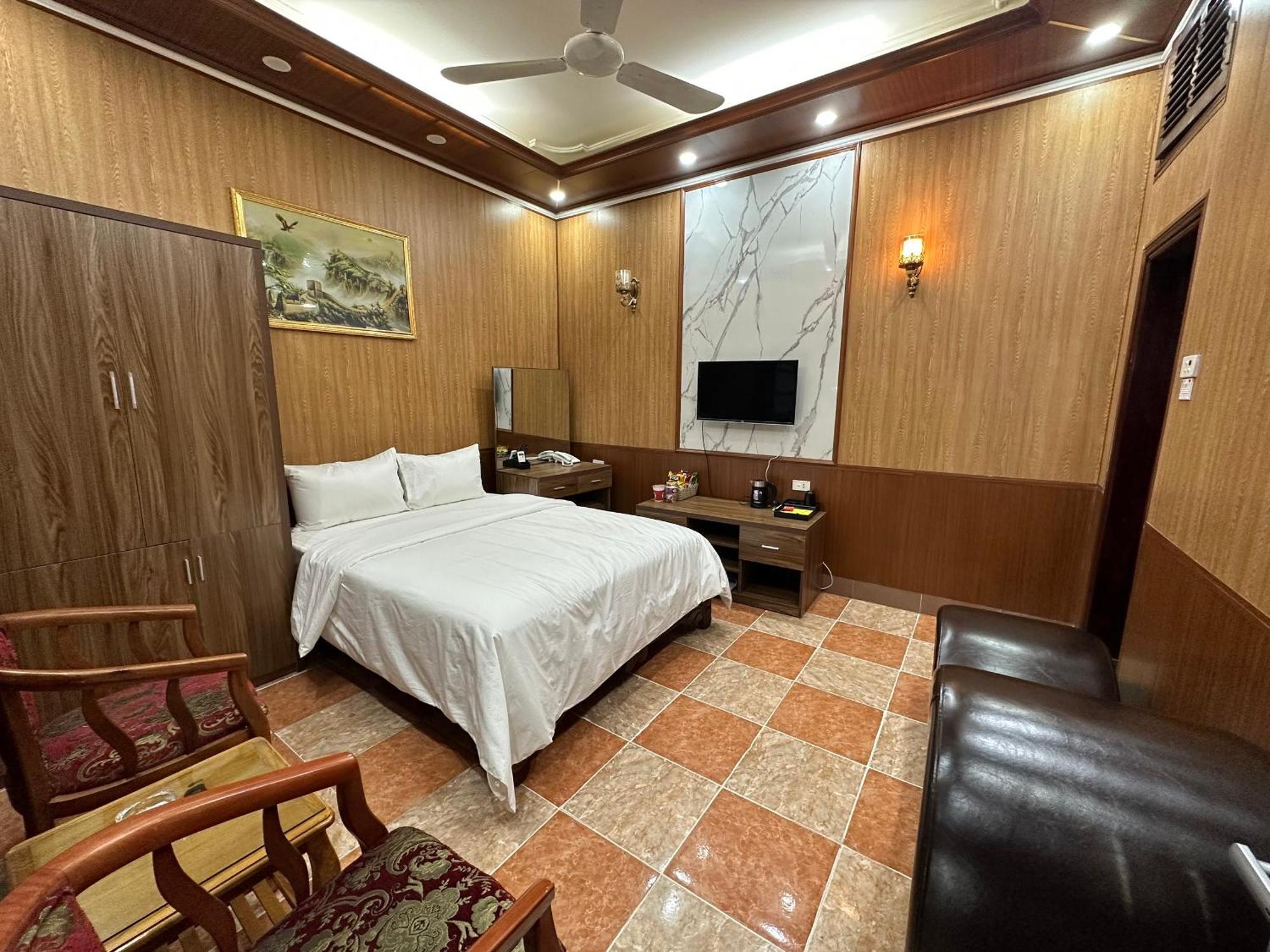 Nhat Tan Hotel Hanoi Exteriör bild
